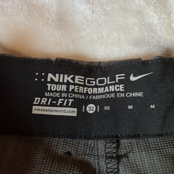 NIKEGOLF Tour performance shorts 32 - Picture 3 of 5